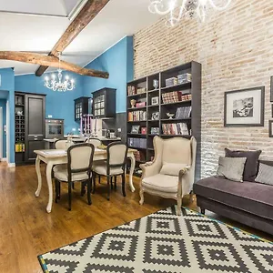  Appartement Delightful Carbonesi || The Place Bo