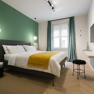 Apartment Sphera Bologna, Design Under The Two Towers, Bologna